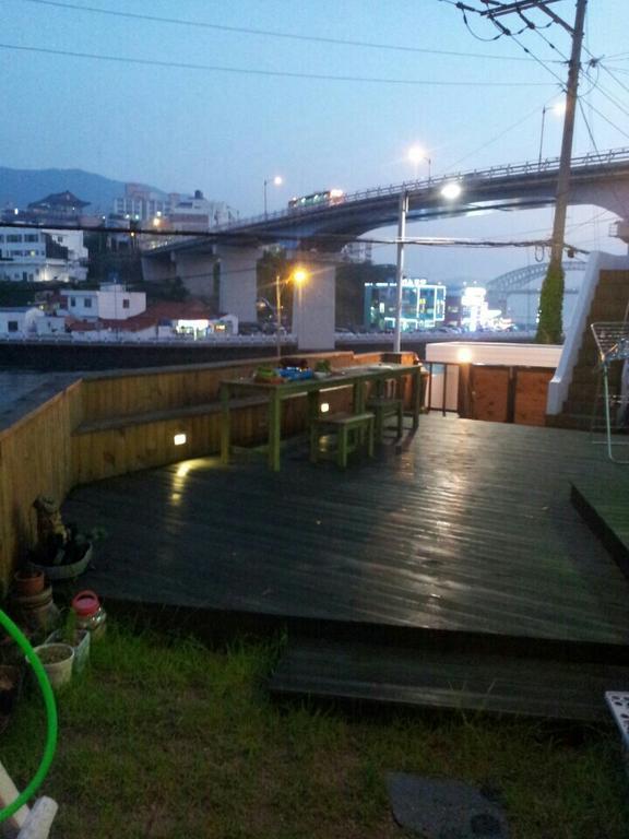 Tongyeong Camellia House Villa Exterior photo